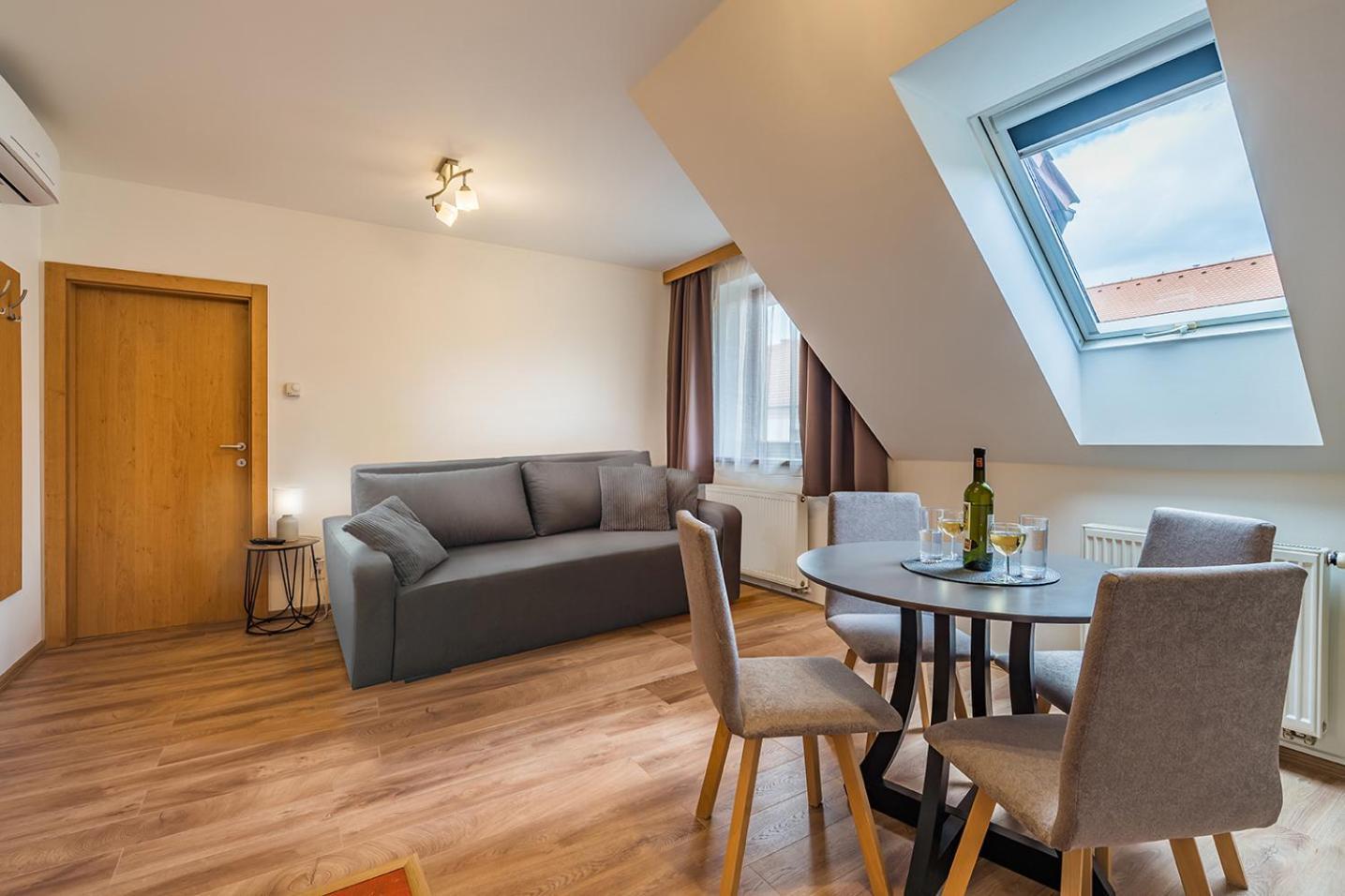 Solaris Apartment